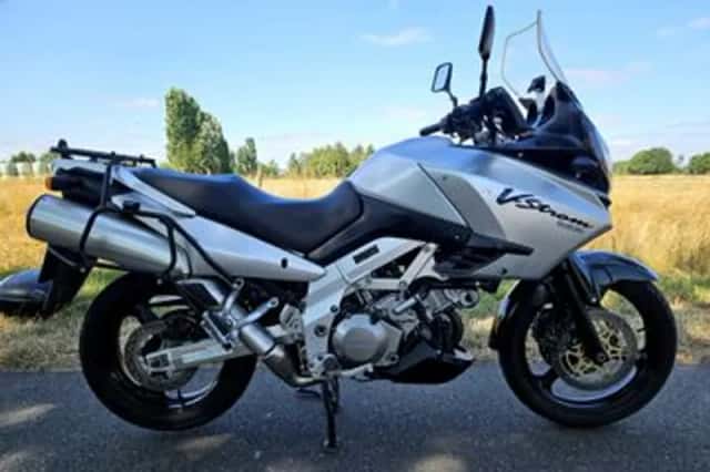 Suzuki V-Strom (2003) thumbnail 3