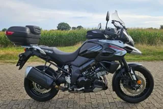 Suzuki V-Strom (2017) thumbnail 5