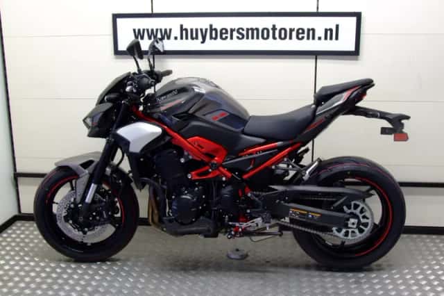 Kawasaki Z900 (2026) thumbnail 5