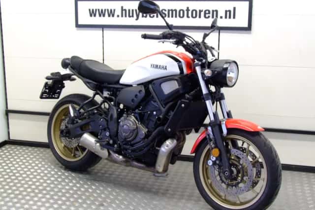 Yamaha XSR700 (2022) thumbnail 1