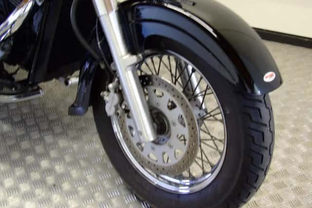 Suzuki C800 Intruder (2006) thumbnail 2
