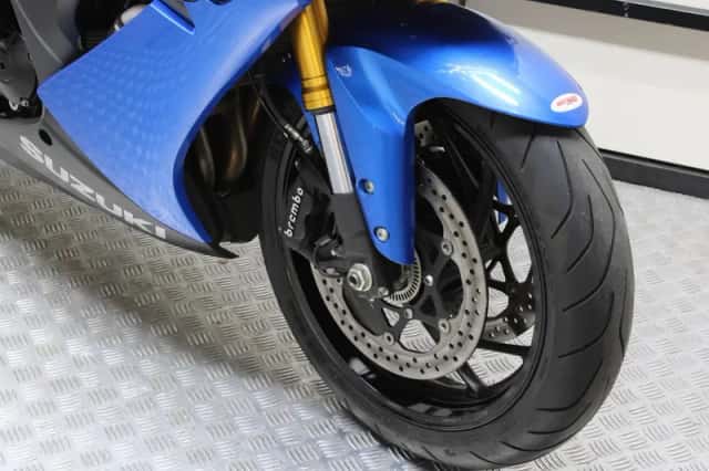 Suzuki GSX S 1000F (2016) thumbnail 2