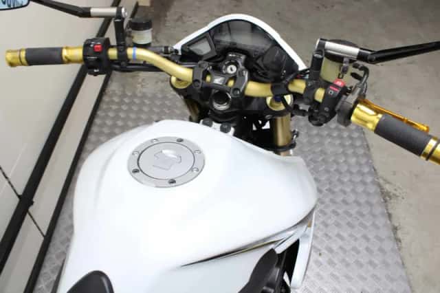 Honda CB1000R (2016) thumbnail 4