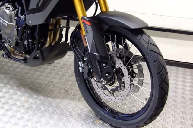 Suzuki V-Strom 800 (2026) thumbnail 2