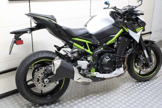 Kawasaki Z900 (2020) thumbnail 3