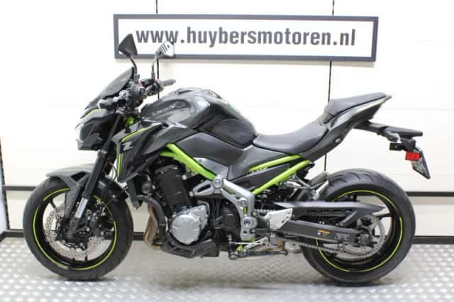 Kawasaki Z900 (2018) thumbnail 5