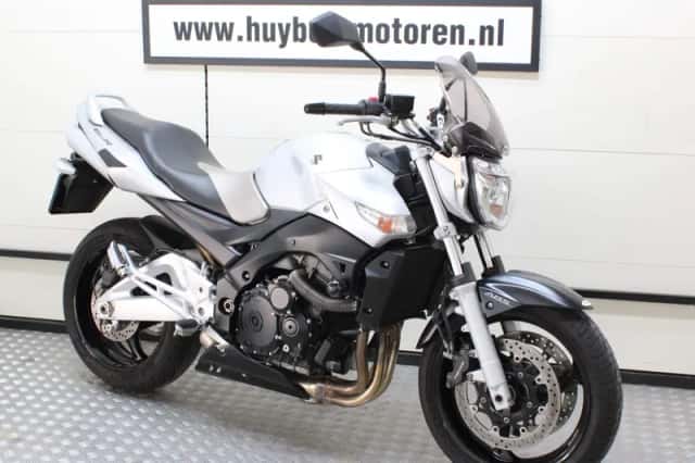 Suzuki GSR600 (2007) thumbnail 1