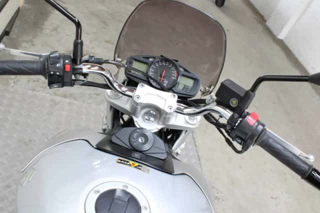 Suzuki GSR600 (2007) thumbnail 4