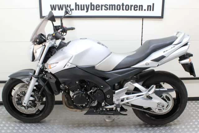 Suzuki GSR600 (2007) thumbnail 5