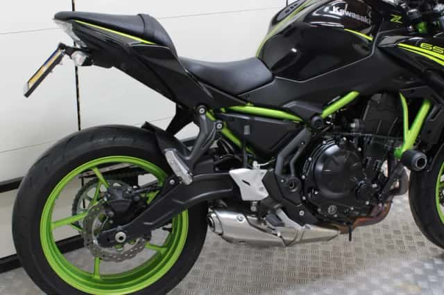 Kawasaki Z650 (2021) thumbnail 3