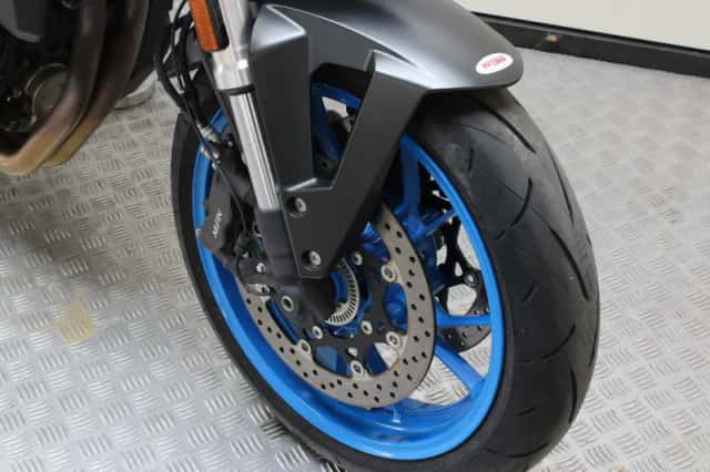 Suzuki GSX-8S (2024) thumbnail 2