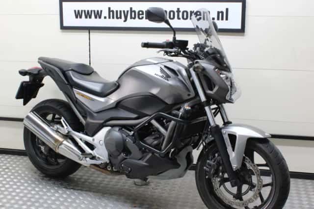 NC700S Naked (2013) thumbnail 1