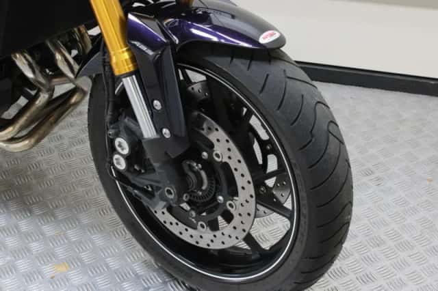 Yamaha MT-09 (2016) thumbnail 2