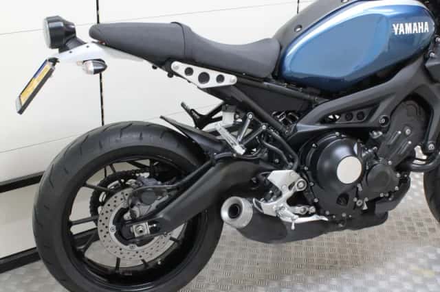 Yamaha XSR900 (2016) thumbnail 3