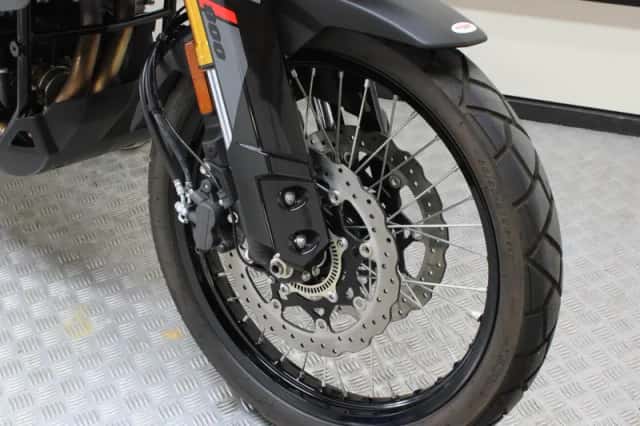 Suzuki V-Strom 800 (2025) thumbnail 2