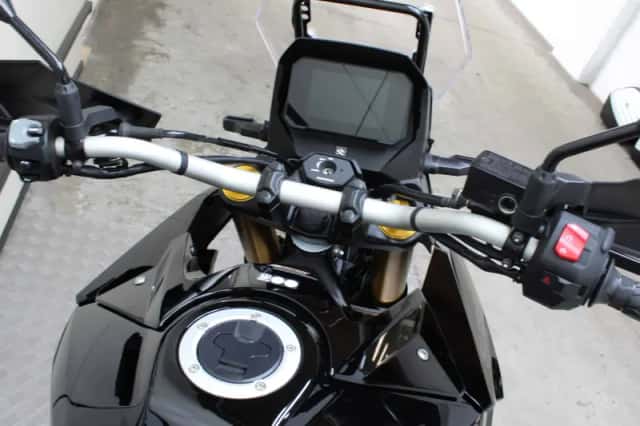 Suzuki V-Strom 800 (2025) thumbnail 4