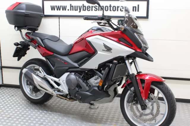 Honda NC750X (2017) thumbnail 1