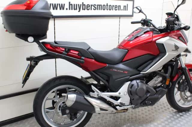 Honda NC750X (2017) thumbnail 3