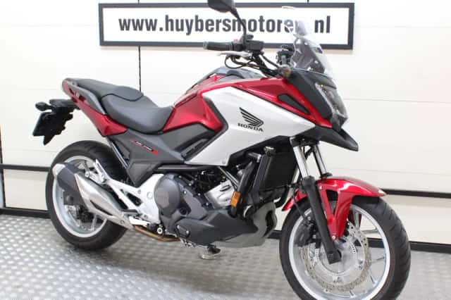 Honda NC750X (2018) thumbnail 1