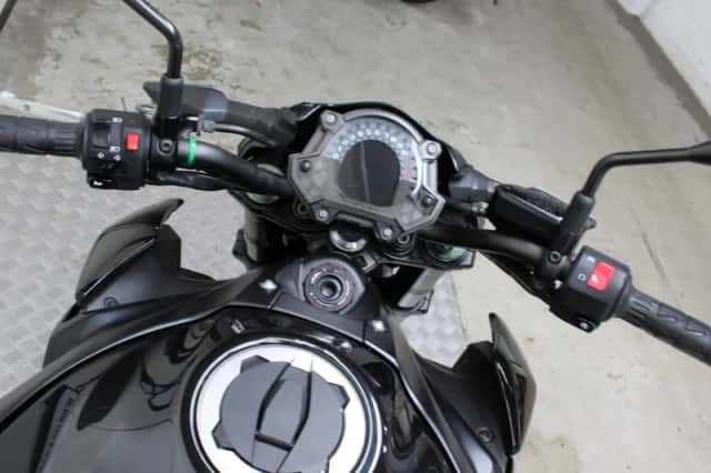 Kawasaki Z900 (2017) thumbnail 4