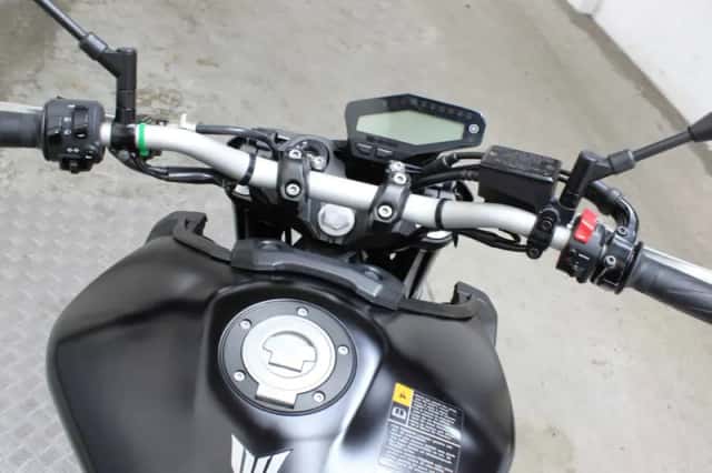 Yamaha MT-09 (2019) thumbnail 4