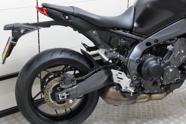 Yamaha MT-09 (2021) thumbnail 3