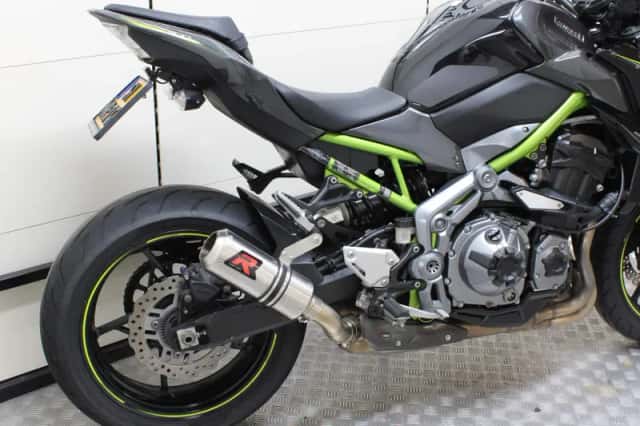 Kawasaki Z900 (2017) thumbnail 3