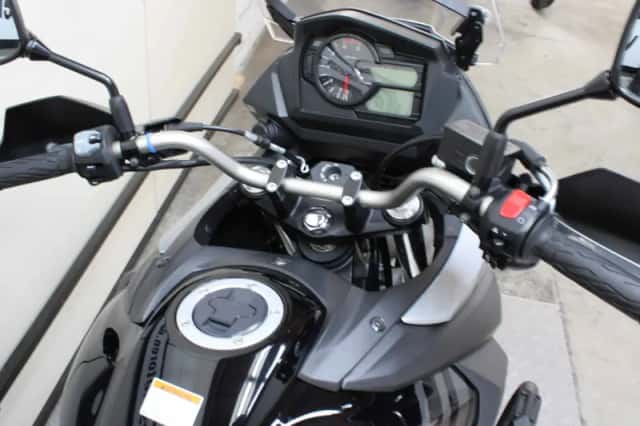 Suzuki DL650X V-Strom (2017) thumbnail 4