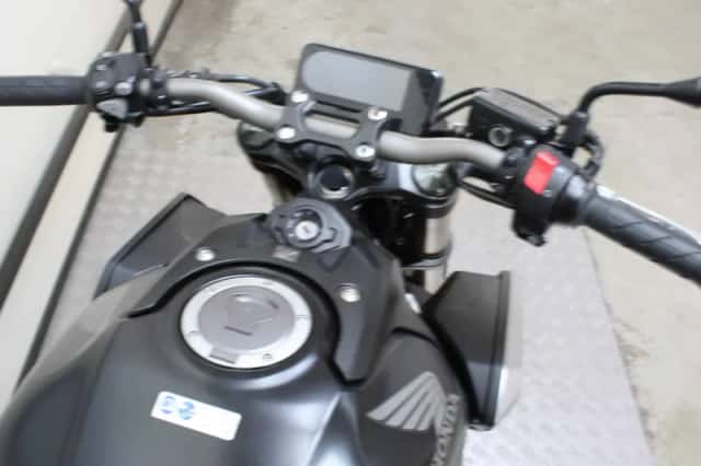 Honda CB650R (2022) thumbnail 4