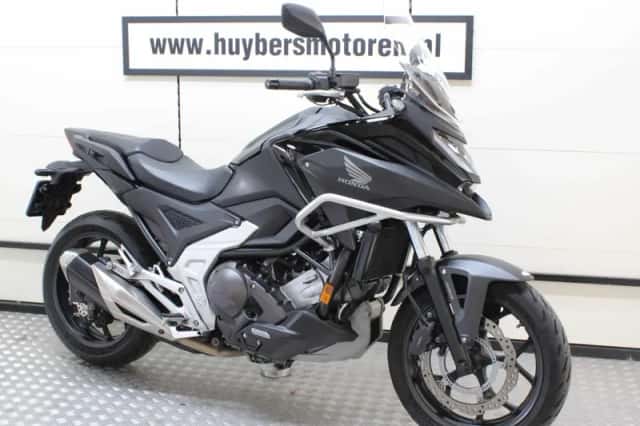 Honda NC750X (2023) thumbnail 1