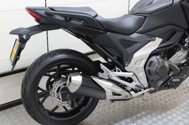 Honda NC750X (2023) thumbnail 3