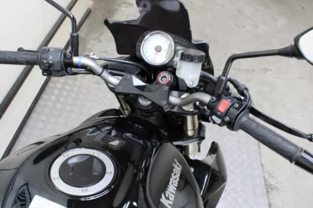 Kawasaki Z1000 (2008) thumbnail 4
