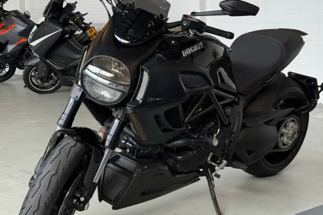 Ducati Diavel (2012) thumbnail 5