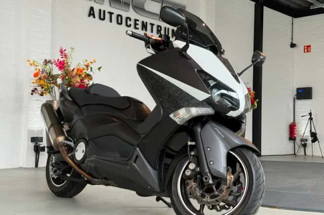 Yamaha Scooter 530 TMAX (2012) thumbnail 1