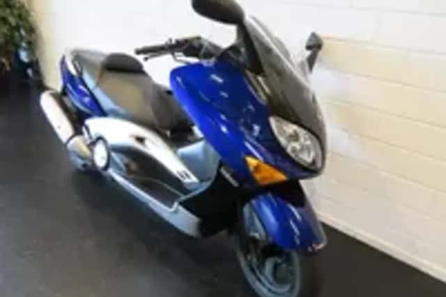 Yamaha T-MAX 500 (2003) thumbnail 2