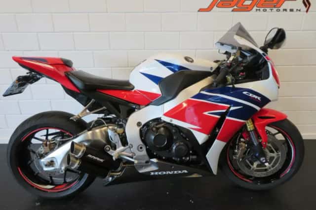 Honda CBR 1000RR SP (2014) thumbnail 1