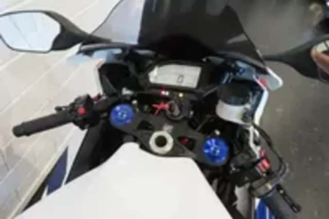 Honda CBR 1000RR SP (2014) thumbnail 5