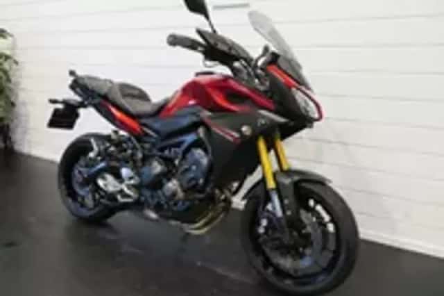 Yamaha Tracer 900 (2015) thumbnail 2