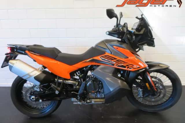 KTM 890 Adventure (2022) thumbnail 1