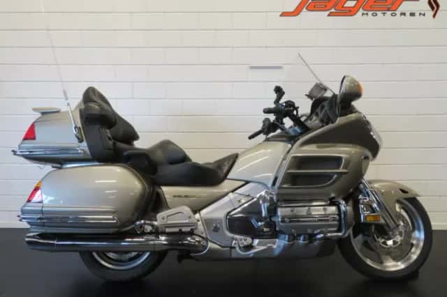 Honda GL 1800 Goldwing (2004) thumbnail 1