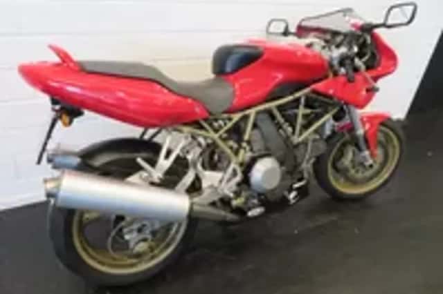 Ducati 900 SS 900SS NUDA (1999) thumbnail 3