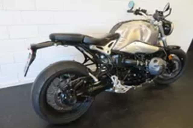 BMW R nine t pure (2017) thumbnail 3
