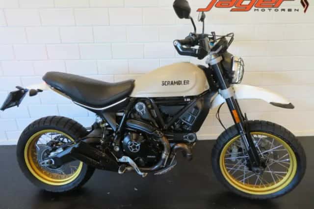 Ducati Scrambler DESERT SLED (2017) thumbnail 1
