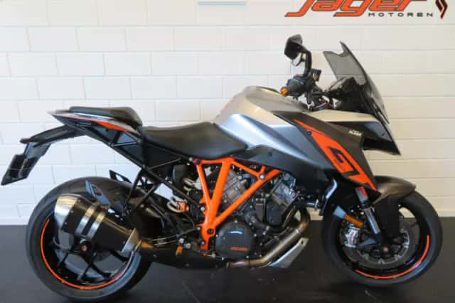 KTM 1290 Super Duke GT (2019) thumbnail 1