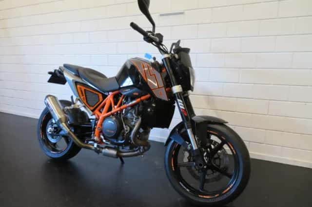 KTM Duke 690 (2012) thumbnail 2