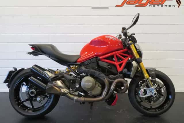 Ducati Monster 1200 S (2015) thumbnail 1