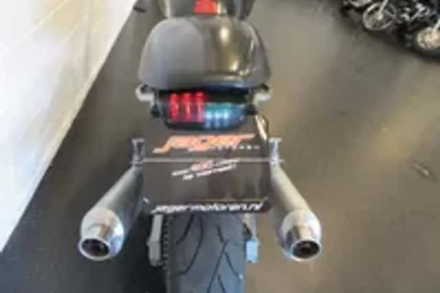 Ducati Monster 620IE Dark (2002) thumbnail 4