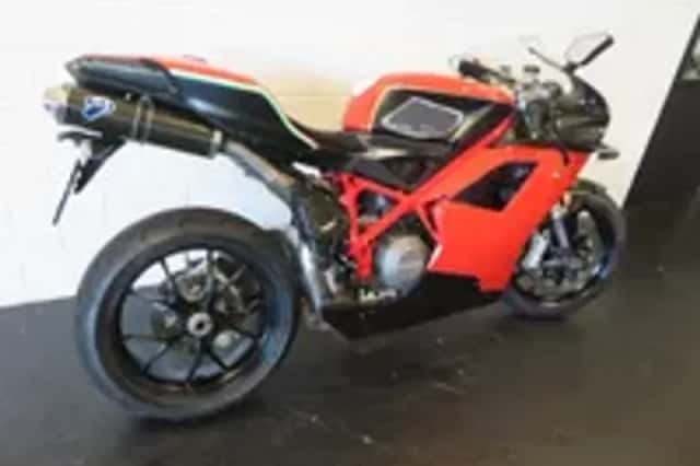 Ducati 848 EVO (2008) thumbnail 3