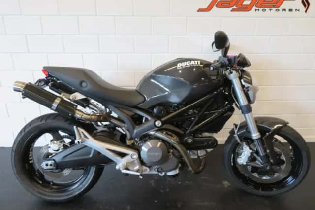 Ducati Monster 696 (2009) thumbnail 1