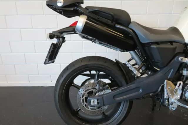 Yamaha MT-03 (2010) thumbnail 6